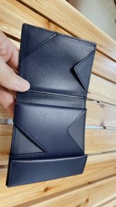 abrAsusの「薄い財布」