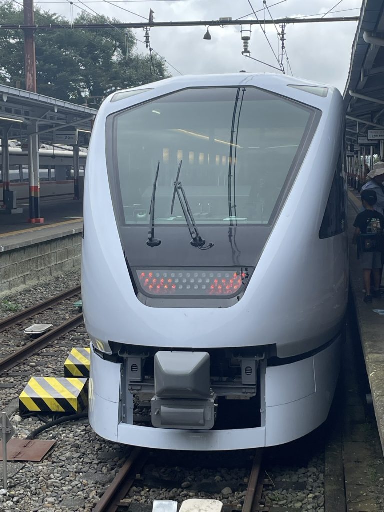 東武日光駅のスペーシアX