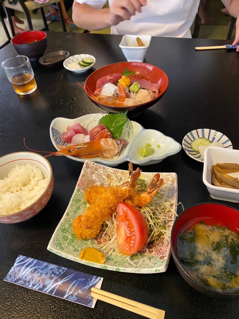 なかむら小湊店