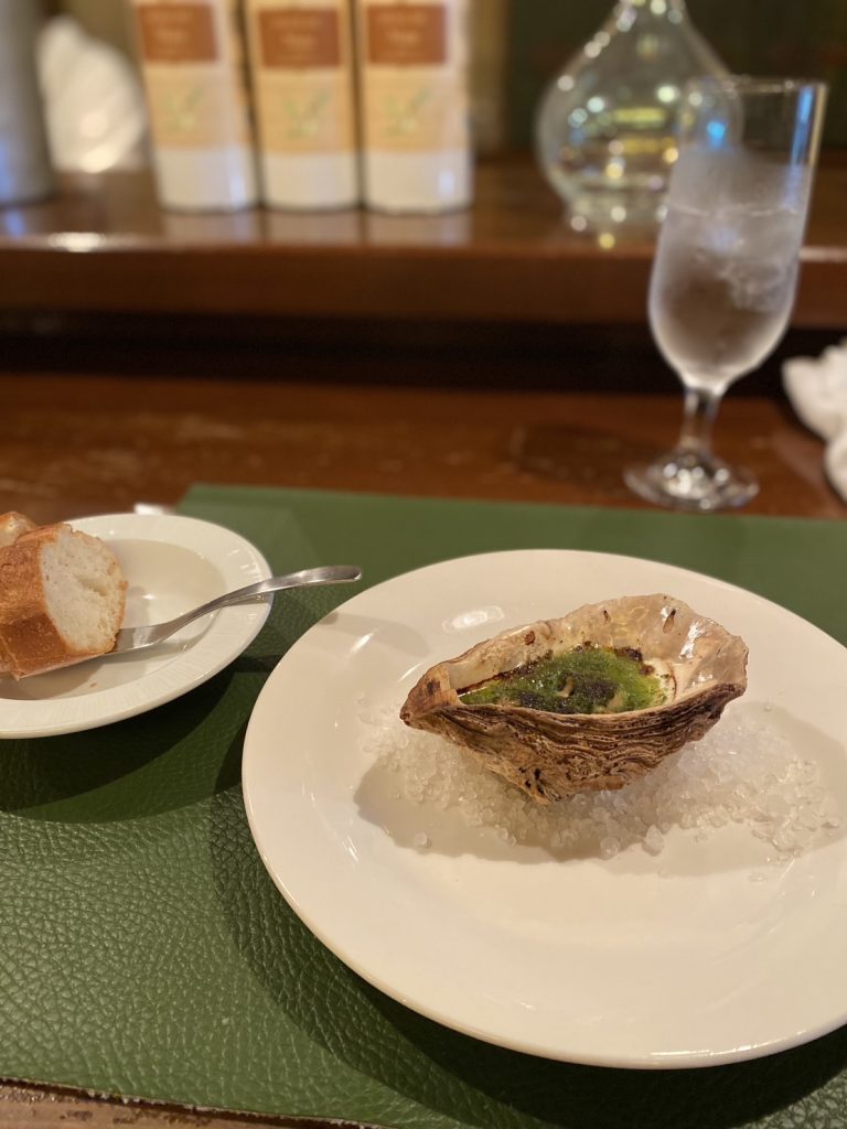 Bistro Le Petít Verdot(プチ ヴェルドー)の牡蠣の前菜
