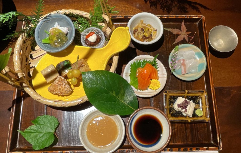 界川治の夕食前菜
